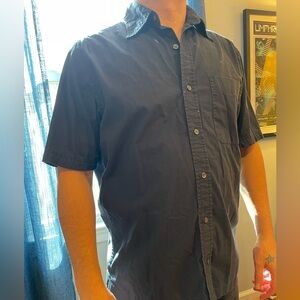 GAP Men's Dark Blue Casual Button Down Shirt